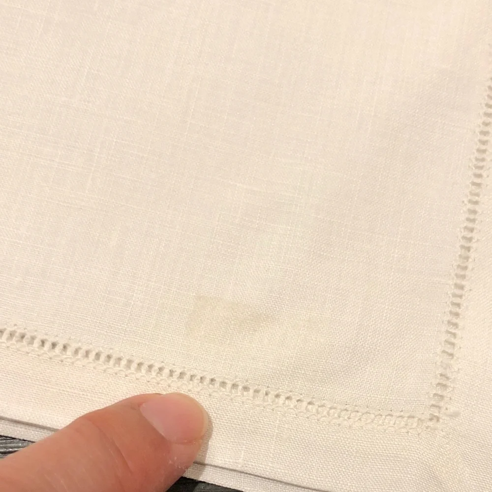 Classic Cream Linen with Openwork Border (11)